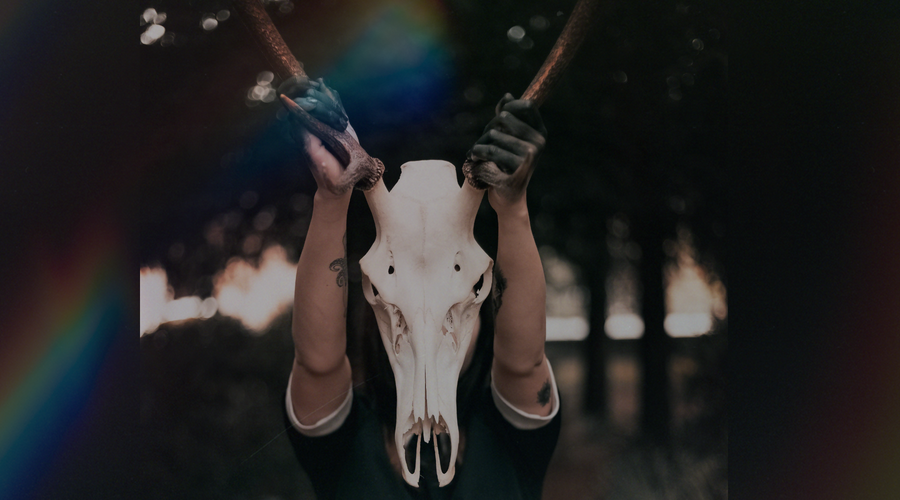 Unmasking the Devil: A Tarot Exploration of Shadow, Desire, and Liberation