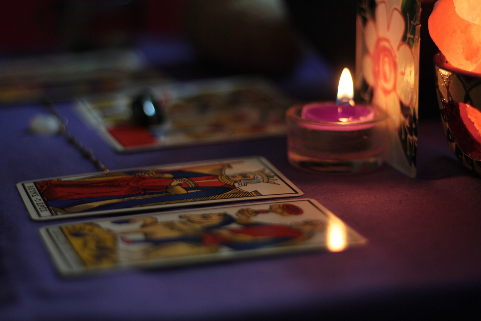 How to Intuitively Read Tarot